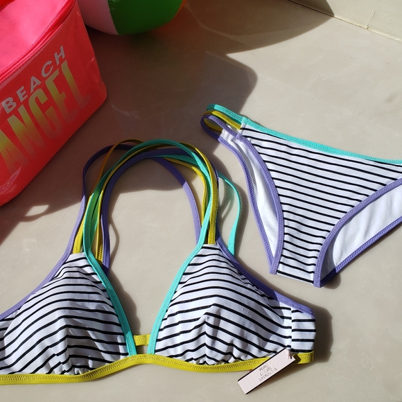 Victoria's Secret Swimwear Set Strappy Bikini Large Top & Medium Bottom NWT - Picture 14 of 15